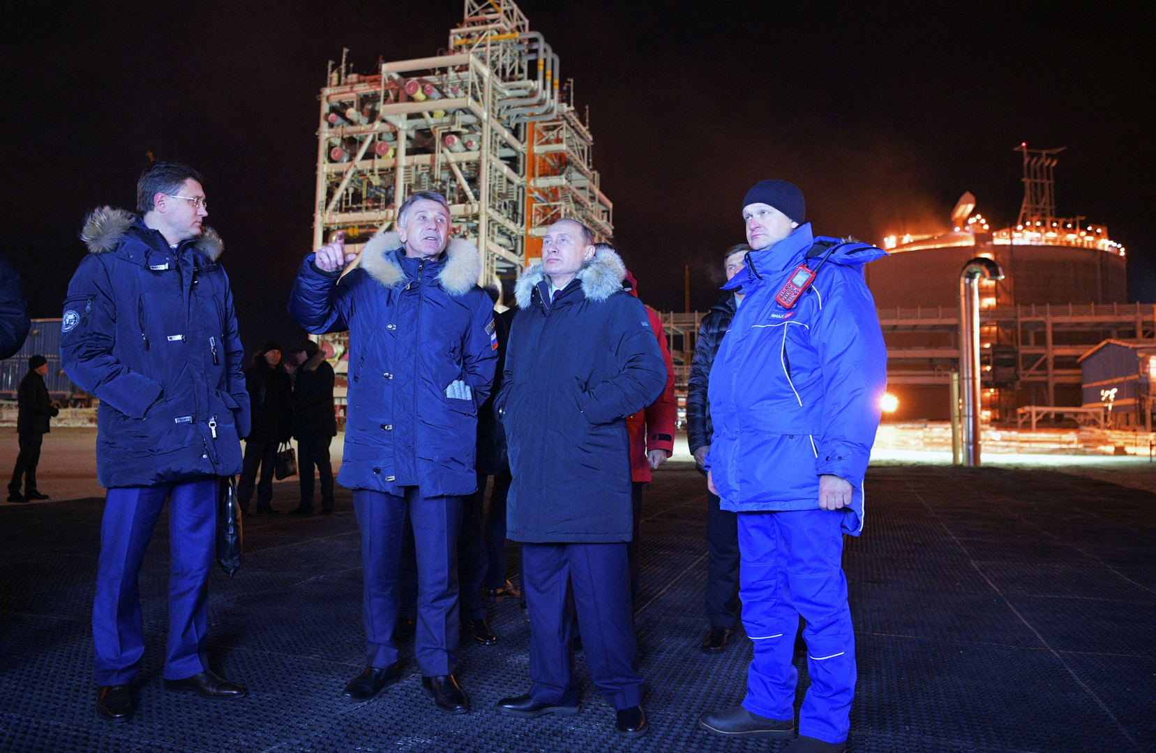 Poutine inaugure le site gazier de Yamal dans l'Arctique russe, avec Total et malgré les sanctions 