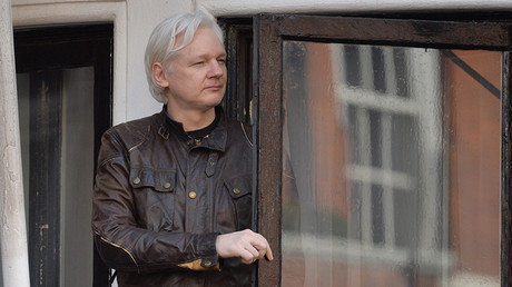 Julian Assange, indésirable sur Twitter ?