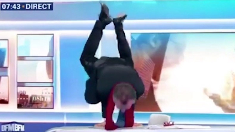 Christophe Barbier fait le poirier sur BFMTV... et se fait troller par Gérard Collomb