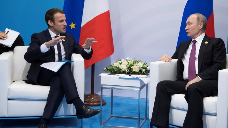 Trump devrait s'inspirer de la «fermeté» de Macron face au Kremlin, selon des sénateurs démocrates