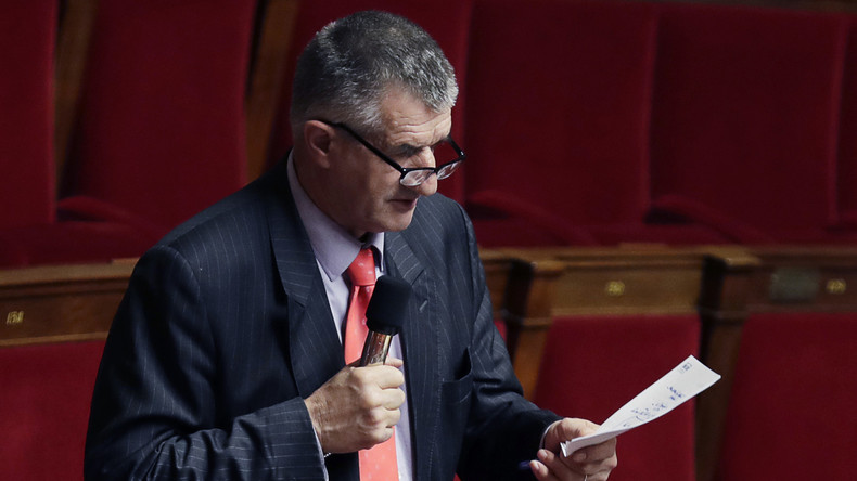Pour Jean Lassalle, «Macron est au service de ses maîtres, comme Vichy l’a été pour les Allemands»