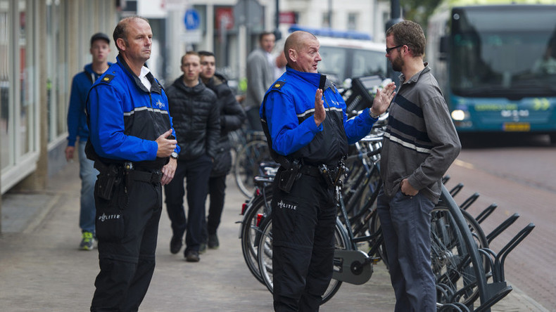 Rotterdam : les jeunes «trop bien habillés» pourront se voir confisquer leurs affaires par la police
