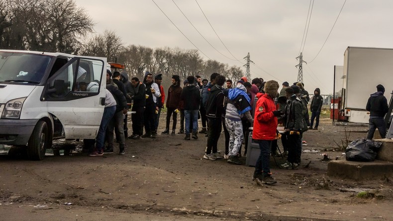 Calais : des rixes entre Afghans et Erythréens font 22 blessés, dont plusieurs par balle