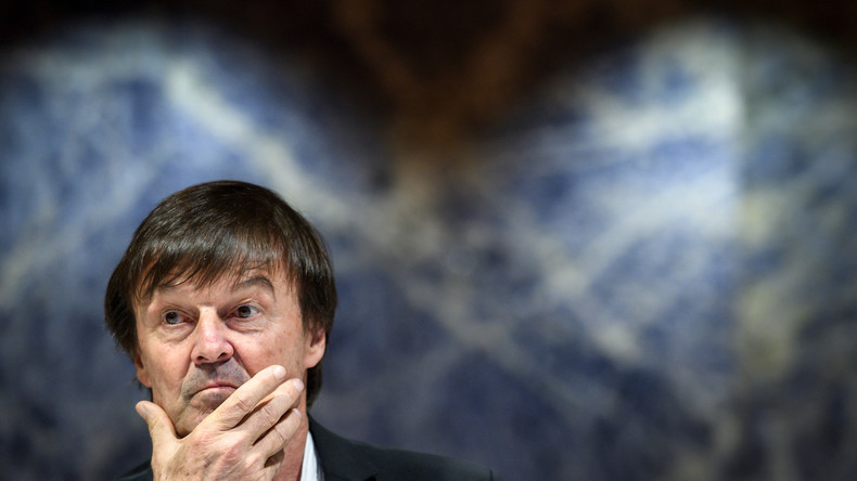«Des non-affaires» : Nicolas Hulot tente de désamorcer un scandale sexuel