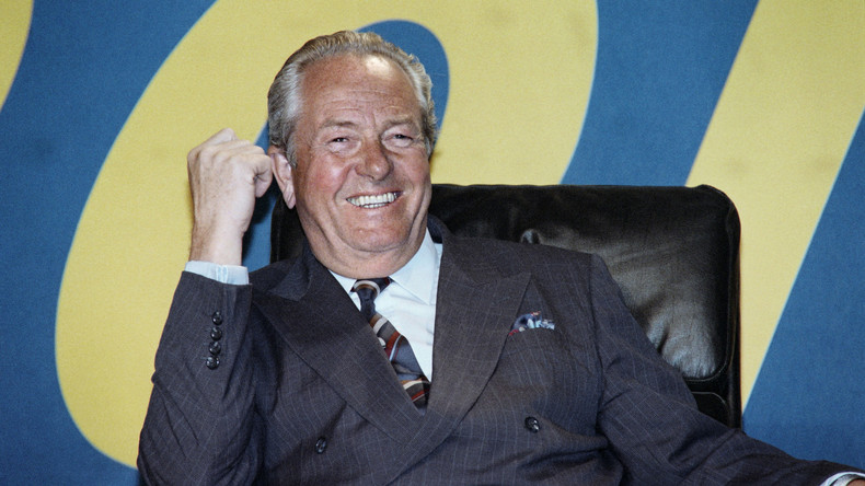 De Gaulle, Pétain, torture en Algérie : Jean-Marie Le Pen publie ses mémoires