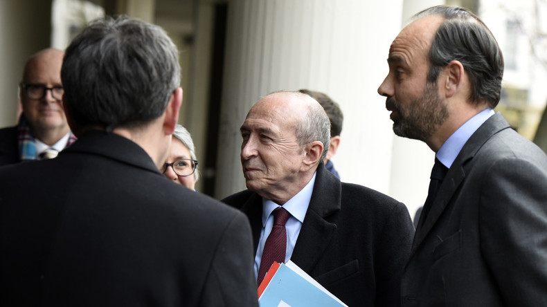 Le projet de loi sur l'immigration qui divise la majorité présenté en Conseil des ministres