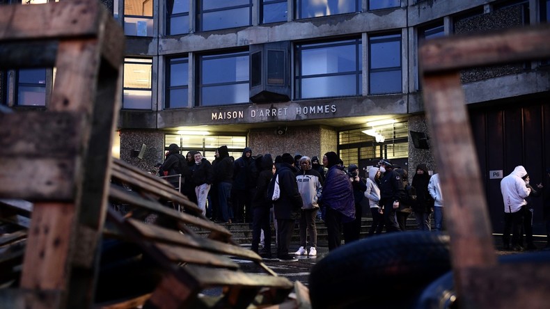 Après deux agressions, nouvelle manifestation des surveillants à la prison de Fleury-Mérogis