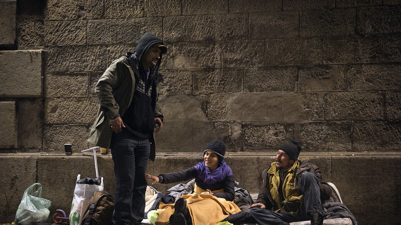 50 élus parisiens vont passer la nuit dehors par -2 degrés en solidarité avec les sans-abri