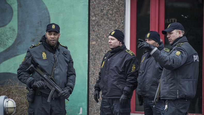 Le Danemark veut la double-peine pour les délinquants des zones sensibles