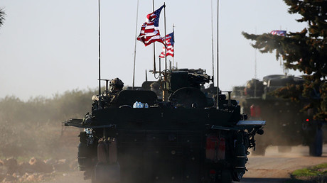 Illustration : colonne de véhicules militaires américains en Syrie, photo ©DELIL SOULEIMAN / AFP