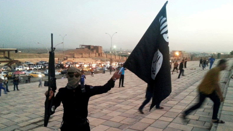 «Les filles étaient à nos pieds !» : le témoignage glaçant des enfants-soldats de Daesh