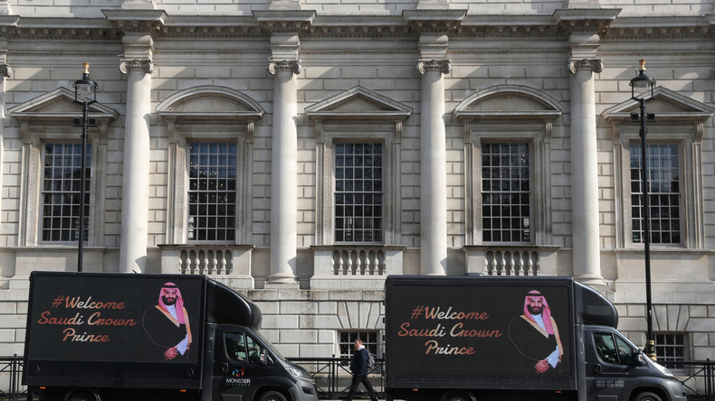 Mohammed ben Salmane à Londres : qui se cache derrière cette gigantesque campagne marketing ?
