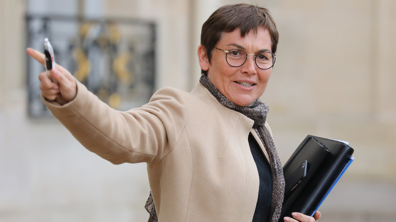 «Gouvernement assassin» : rude accueil à Mayotte pour la ministre des Outre-mer Annick Girardin