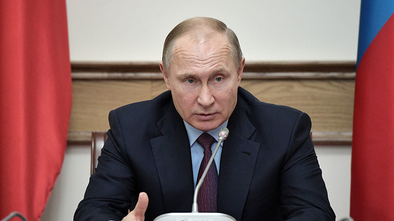 Poutine «extrêmement préoccupé» par l'attitude «destructrice et provocante» de Londres