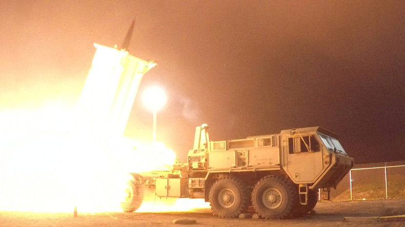 Sept missiles tirés du Yémen vers l'Arabie saoudite, un mort et deux blessés (VIDEOS)