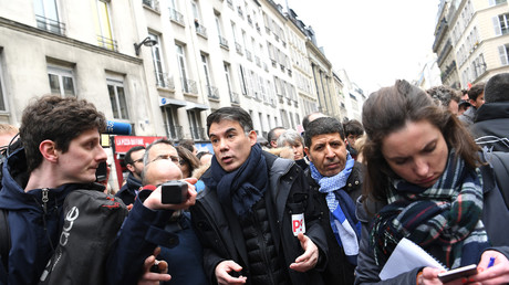 Olivier Faure, nouveau patron du PS obligé de quitter la manifestation du 22 mars sous les huées.