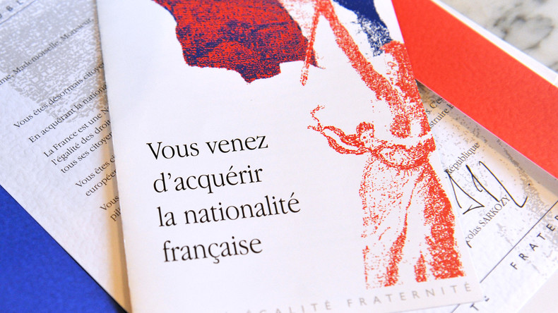L'Etat annule la naturalisation d'une Algérienne ayant refusé de serrer la main de son représentant