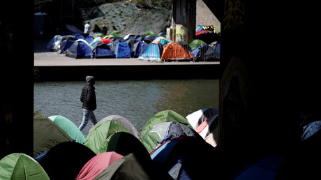 Les tentes du Canal Saint-Denis à Paris