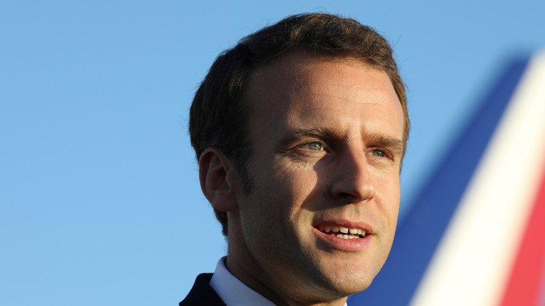 Ce que le FN et Les Républicains peuvent envier à Emmanuel Macron