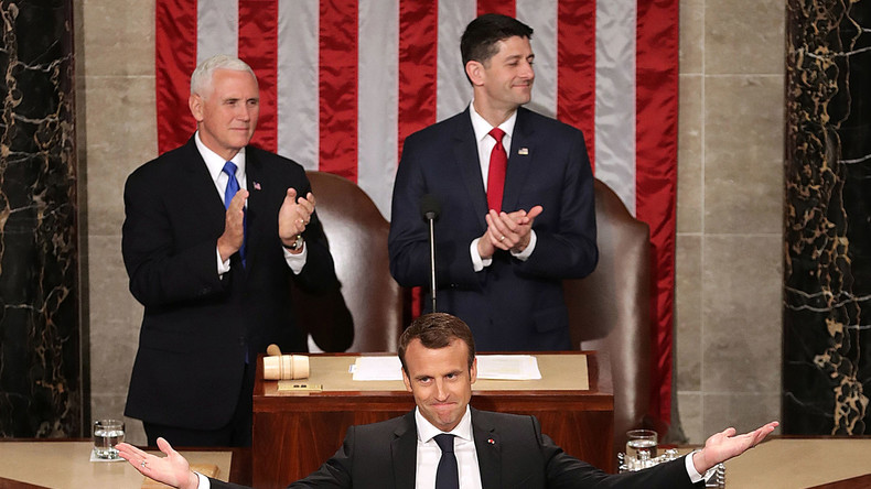 Après un an de pouvoir, Emmanuel Macron a-t-il été happé par Washington ?