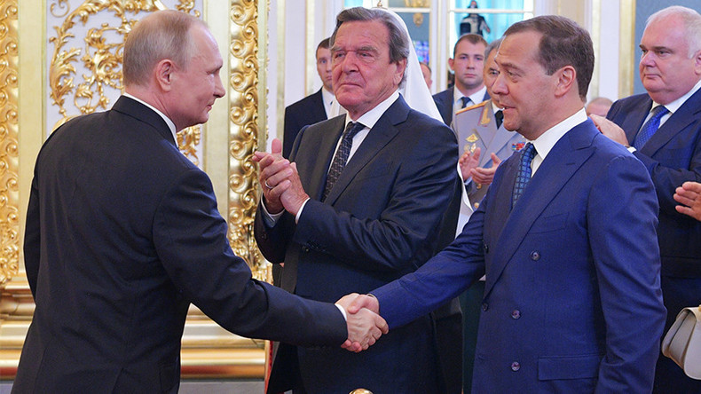 Vladimir Poutine propose Dmitri Medvedev comme Premier ministre