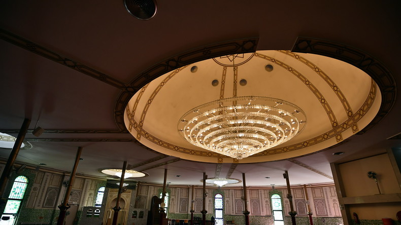 Grande mosquée de Bruxelles : l'islam rigoriste est dans le viseur des autorités (REPORTAGE)