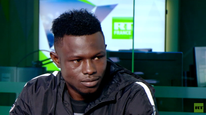 «Je n'ai pas eu peur» : Mamoudou Gassama, le spiderman du XVIIIe, raconte son parcours à RT