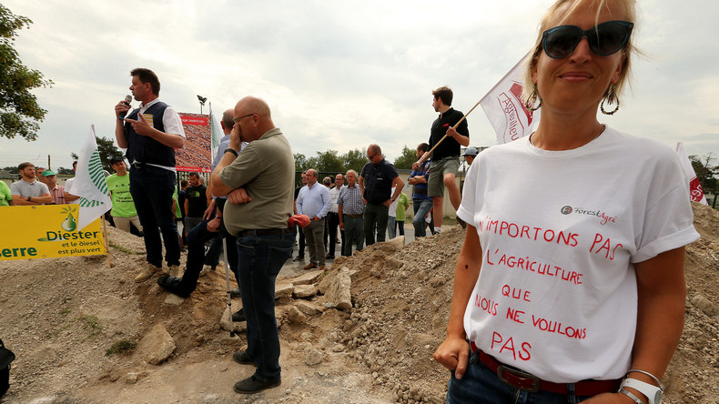 Blocage de Total : «Quelles solutions veulent-ils mettre en place?» s'interroge un jeune agriculteur
