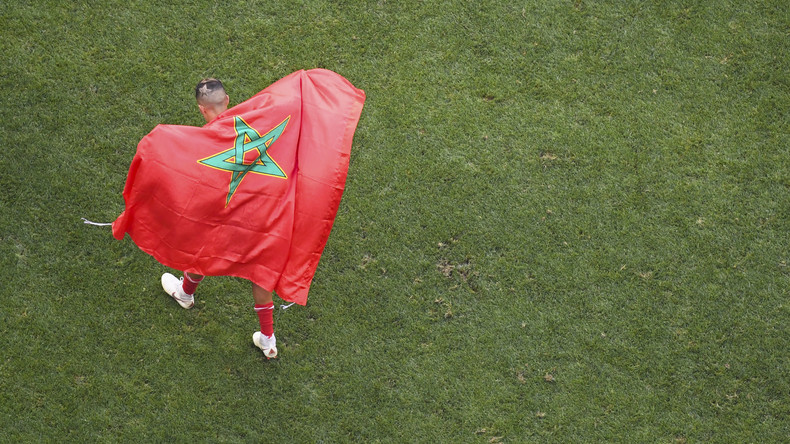 Des supporters marocains ont-ils tenté d’arracher un drapeau israélien après un match du Mondial ?