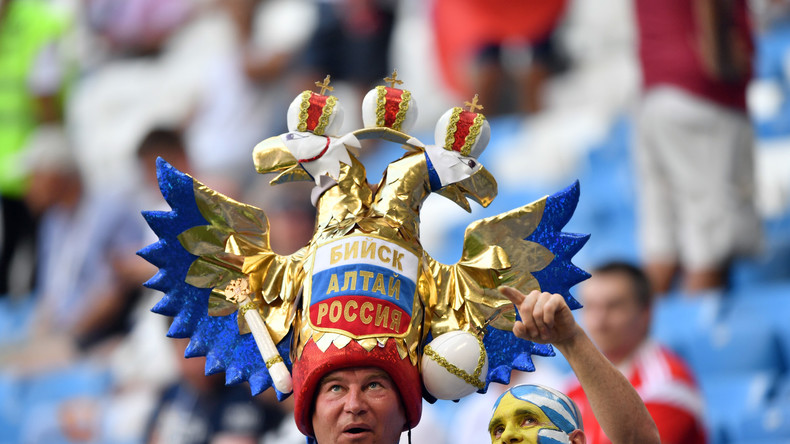 Chants, parodies, costumes… qui sont les meilleurs supporters du Mondial de football ? (IMAGES)