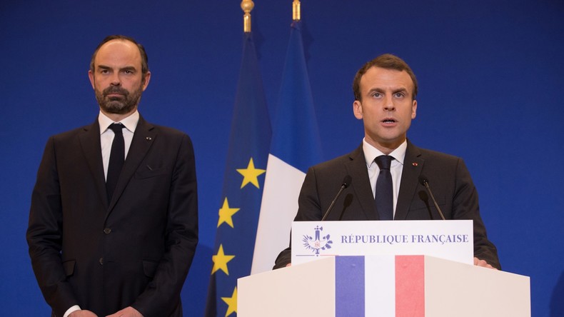 Macron et Philippe plus impopulaires que jamais selon un sondage