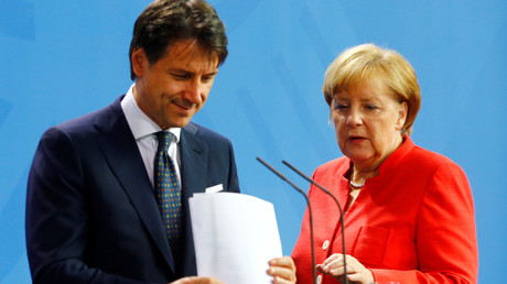 Giuseppe Conte et Angela Merkel le 18 juin 2018, ©Hannibal Hanschke/Reuters