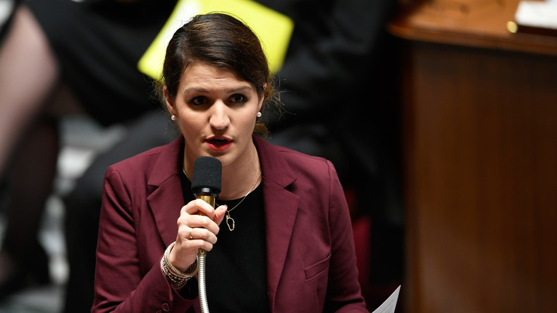 Marlène Schiappa supprime l’article 2 controversé qui décriminalisait certains viols