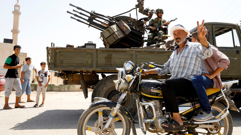 Syrie : acculés par l'armée syrienne, les groupes rebelles acceptent de rendre les armes