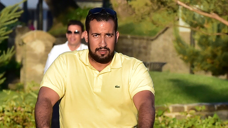 Qui est Alexandre Benalla, le collaborateur de l'Elysée qui a frappé un manifestant le 1er mai ?
