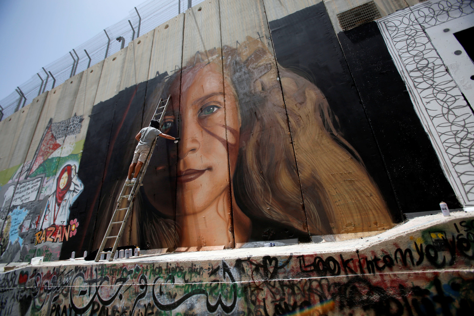 La Militante Palestinienne Ahed Tamimi Va Sortir De Prison, Après Huit ...