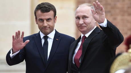 Le président russe Vladimir Poutine et le président français Emmanuel Macron  au palais de Versailles, près de Paris, le 29 mai 2017 (Image d'illustration)