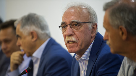 Dimitris Vitsas, ministre grec de la Politique migratoire, lors de son annonce sur la politique migratoire à Athènes le 18 juillet 2018