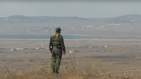 Illustration : un militaire sur le plateau du Golan