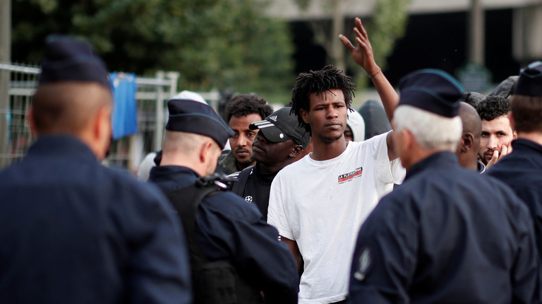 La France renvoie-t-elle les migrants à la frontière espagnole sous couvert de lutte antiterroriste?