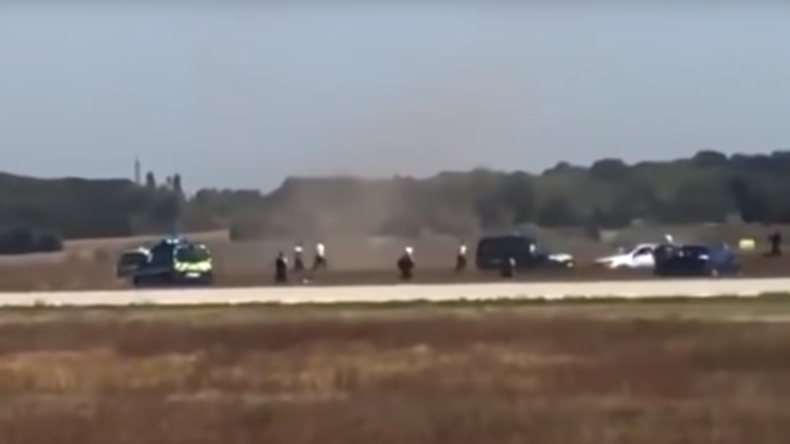 Course poursuite à l'aéroport de Lyon où une voiture s'est introduite sur les pistes (VIDEO)