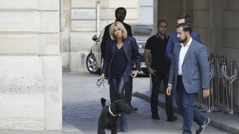 Combien gagnait Alexandre Benalla ? Sa fiche de paie enfin dévoilée