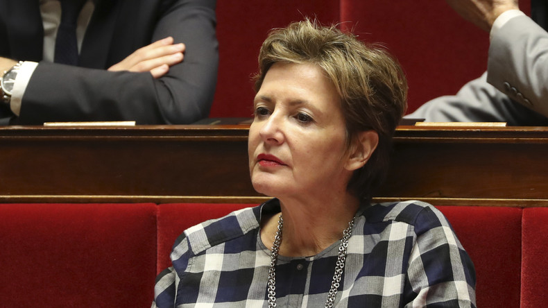 «On a le sentiment d’être sur le Titanic» : une députée LREM règle ses comptes et quitte le navire