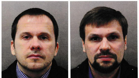 Selon Bellingcat, Ruslan Boshirov (à droite) serait en fait un colonel du nom de Anatoli Tchepiga. Une information que Moscou dément. 
