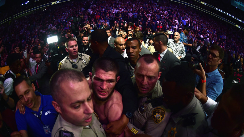 Las Vegas : bagarre générale après la victoire du Russe Nourmagomedov contre McGregor (VIDEO)
