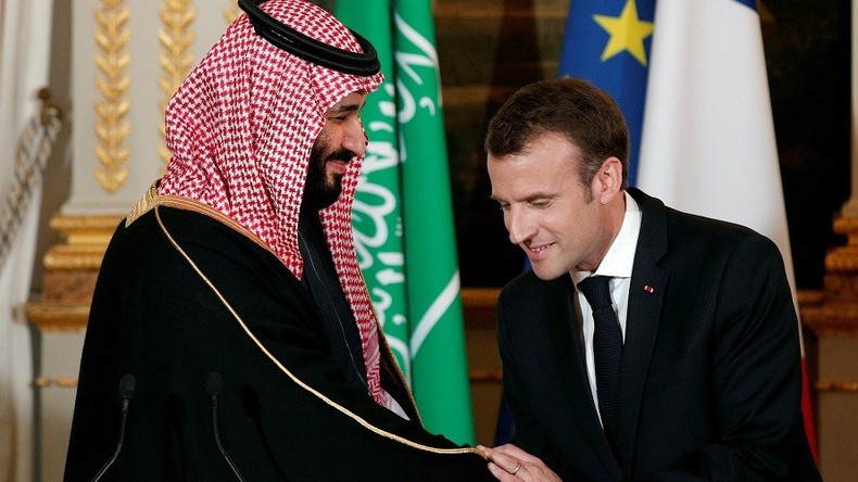 Agacé par une question sur une possible fin des ventes d'armes à Riyad, Macron refuse de répondre