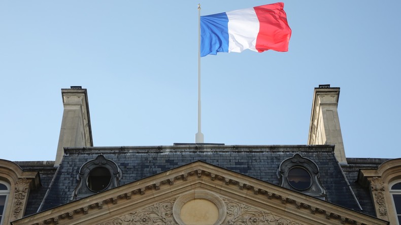 Macron et les maires de France : un congrès sous haute tension (VIDEO)