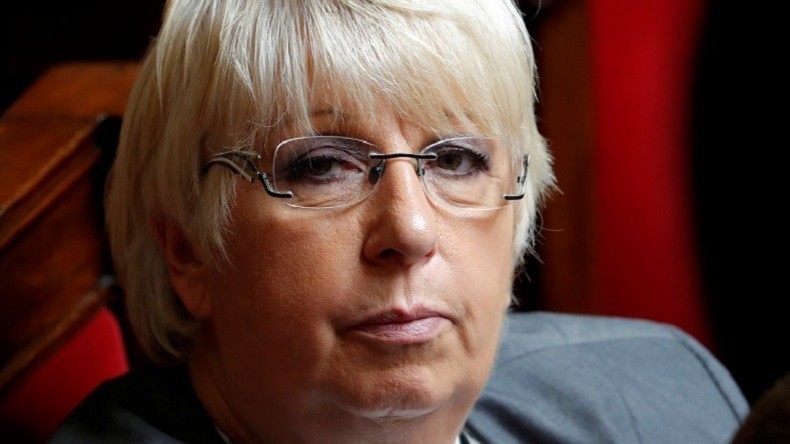 La permanence de la députée LREM Claire O'Petit vandalisée à coup de masse