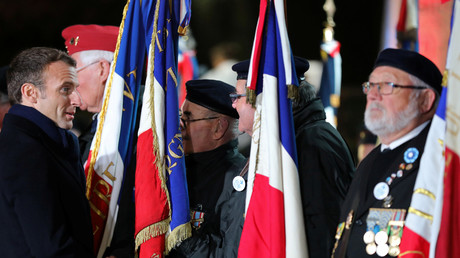 Emmanuel Macron rencontre des anciens combattants le 7 novembre 2018.