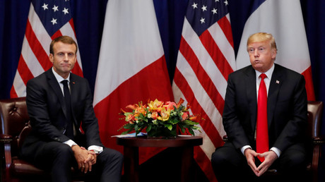 Emmanuel Macron et Donald Trump lors d'une rencontre en marge de la 73eme Assemblée générale des Nations Unies, le 24 septembre 2018 (image d'illustration).